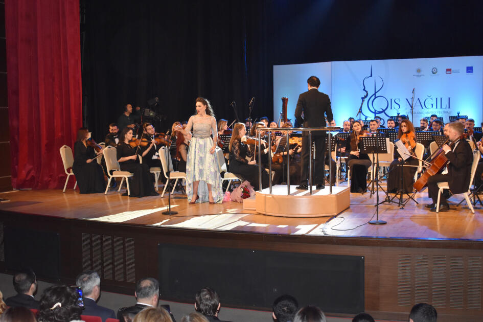 Qəbələdə “Qış nağılı” Beynəlxalq Musiqi Festivalının açılışı olub