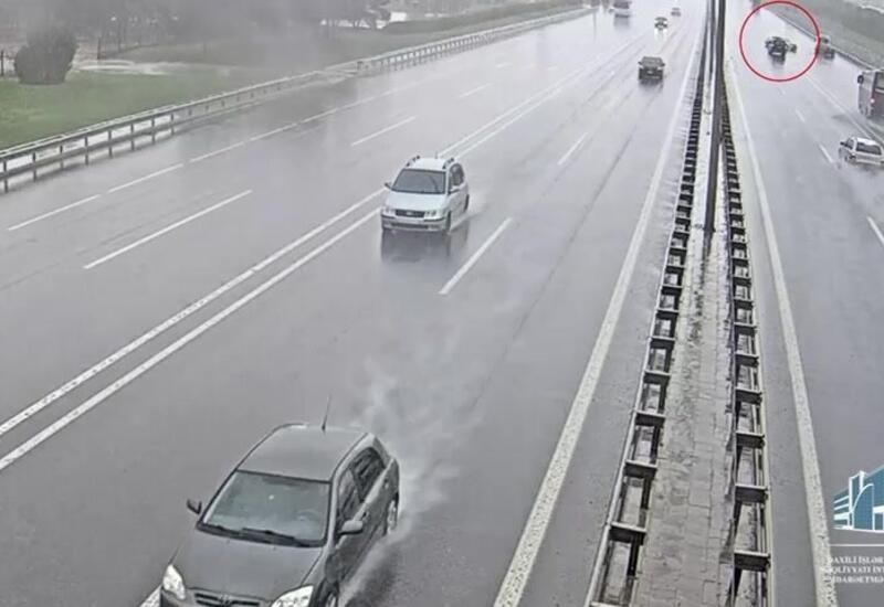 Азербайджанских водителей призвали к осторожности на дорогах