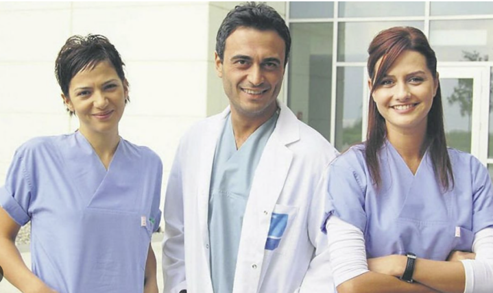 “Doktorlar”ın aktrisaları illər sonra bir arada