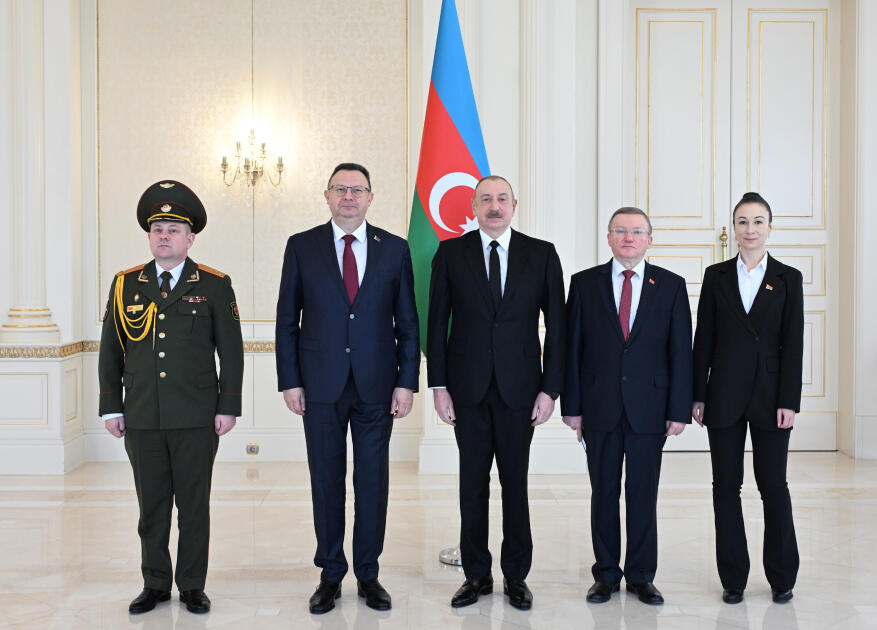 Президент Ильхам Алиев принял верительные грамоты новоназначенного посла Беларуси в Азербайджане