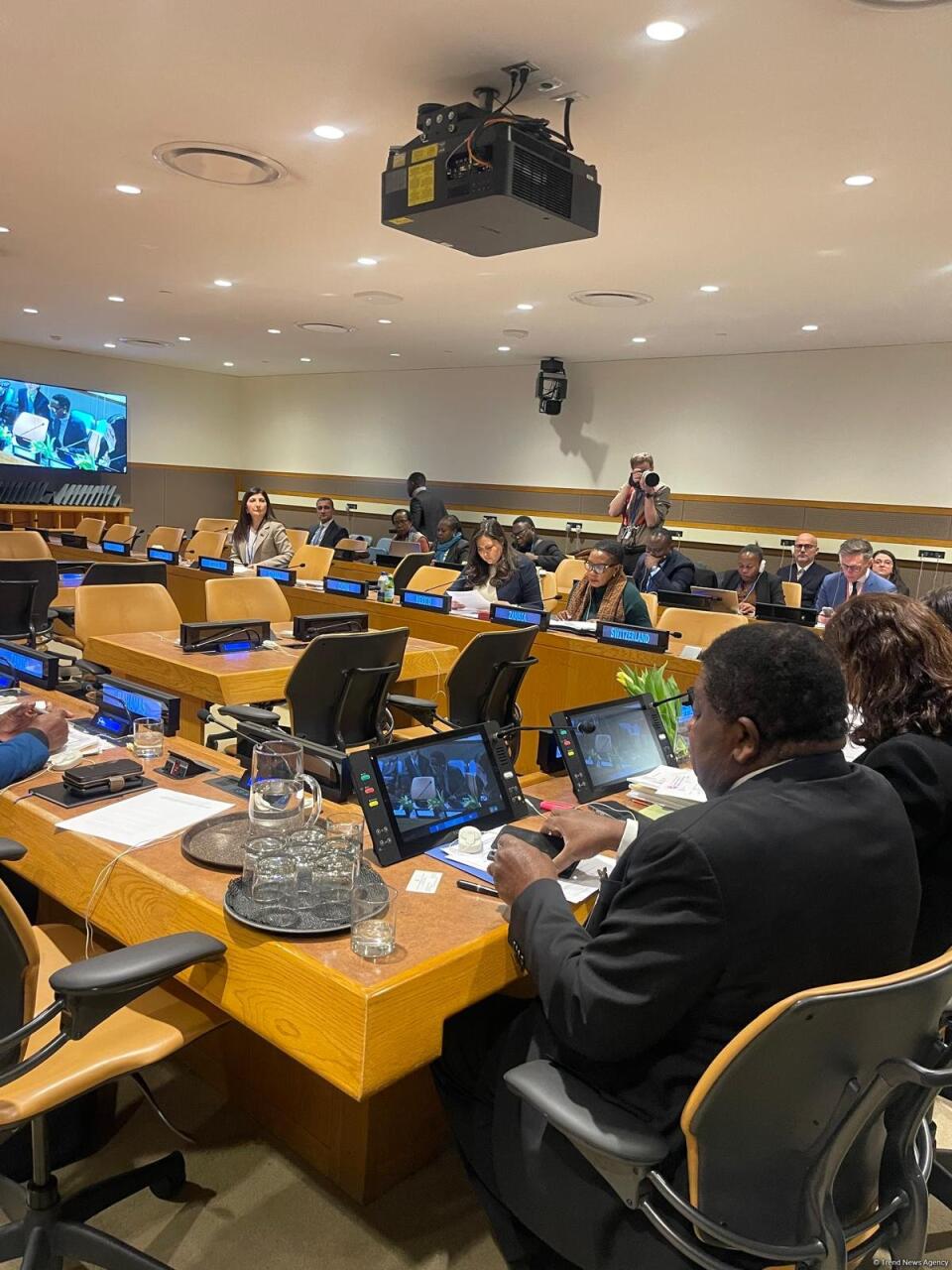 Sevil Mikayılova Nyu-Yorkda Qadın Parlament Spikerlərinin 15-ci Sammitinin Təşkilat Komitəsinin iclasında çıxış edib