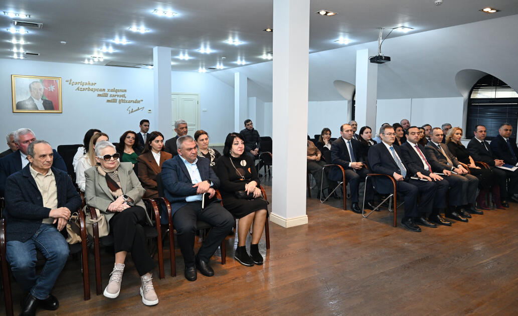 Самир Нуриев представил коллективу нового председателя историко-архитектурного заповедника "Ичеришехер"
