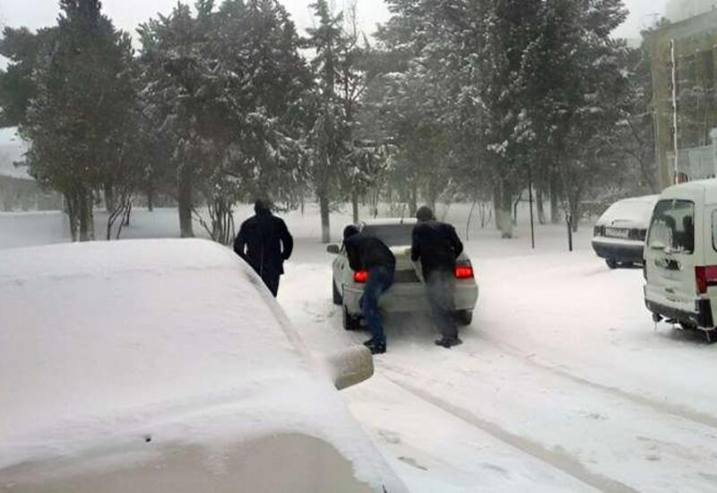 Bu rayonlara güclü qar yağdı