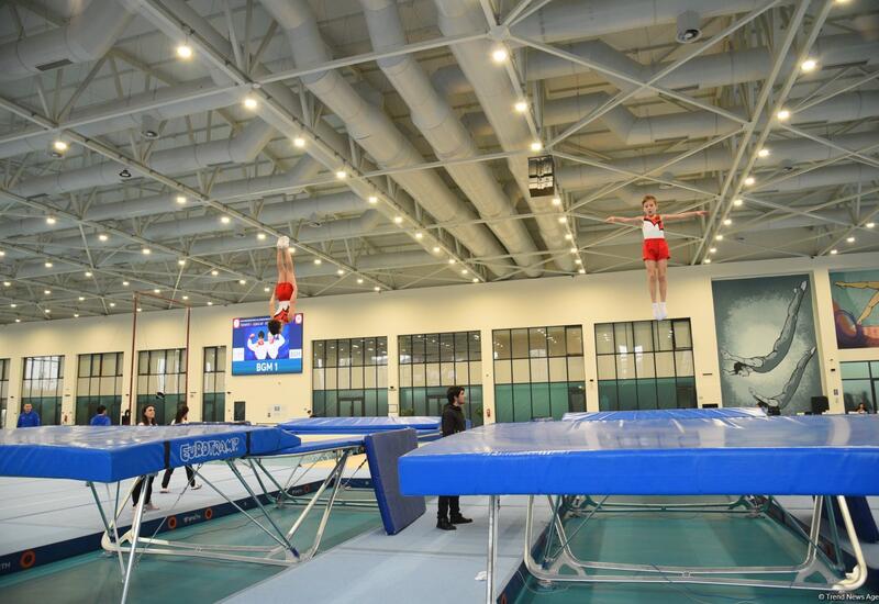 Milli Gimnastika Arenasında batut gimnastikası, tamblinq üzrə ölkə çempionatı və Bakı birinciliyi davam edir