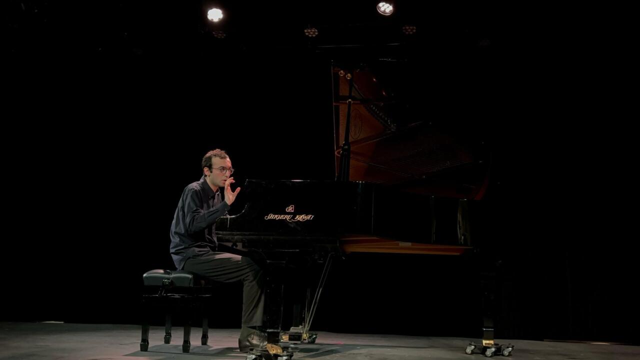 Recital de Piano Эльданиза Алекберзаде в парижском театре