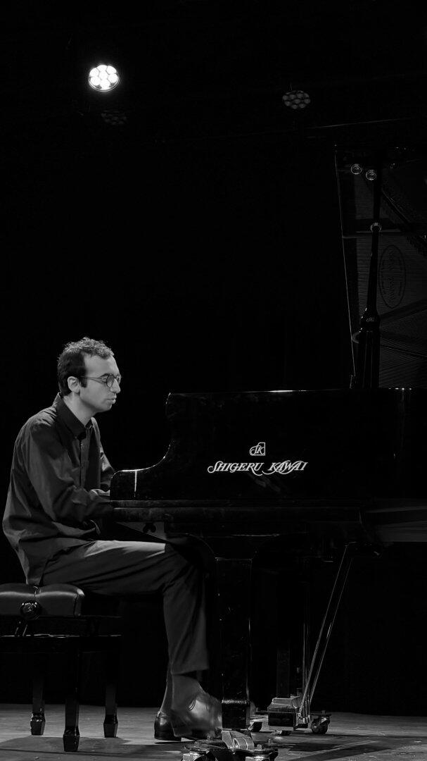 Recital de Piano Эльданиза Алекберзаде в парижском театре