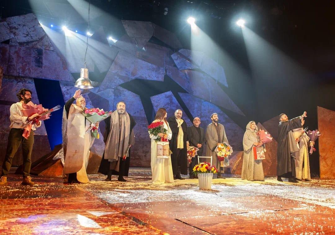 В Баку состоялась премьера спектакля "Долина кудесников"