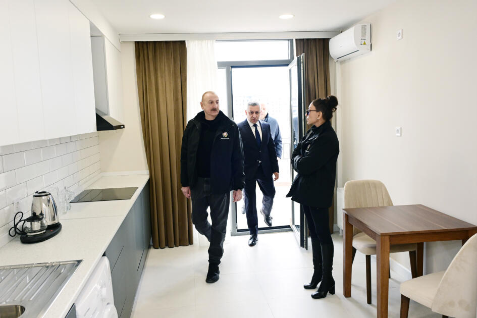 Prezident İlham Əliyev və Birinci xanım Mehriban Əliyeva “Ağdam Residence” yaşayış kompleksində yaradılan şəraitlə tanış olublar