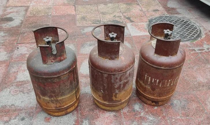 В Баку проверили условия использования газовых баллонов