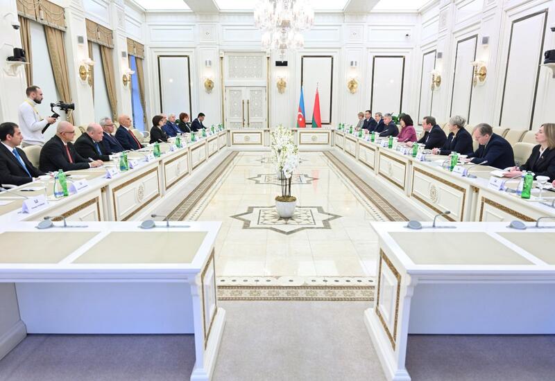 Sahibə Qafarova Natalya Koçanova ilə Azərbaycan-Belarus parlamentlərarası münasibətlərini müzakirə edib