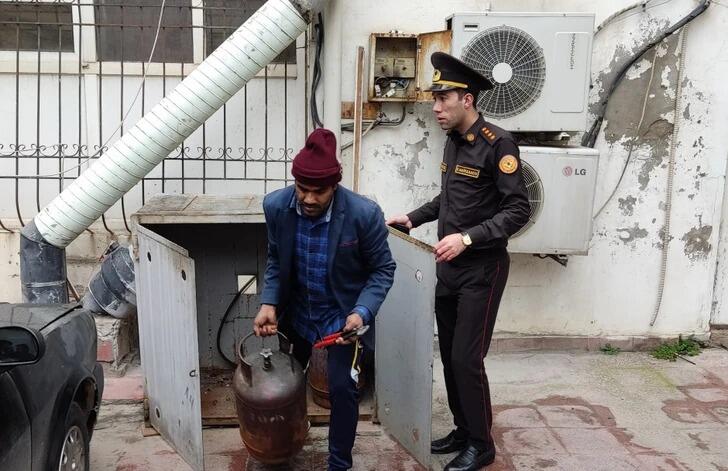 В Баку проверили условия использования газовых баллонов