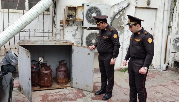 В Баку проверили условия использования газовых баллонов