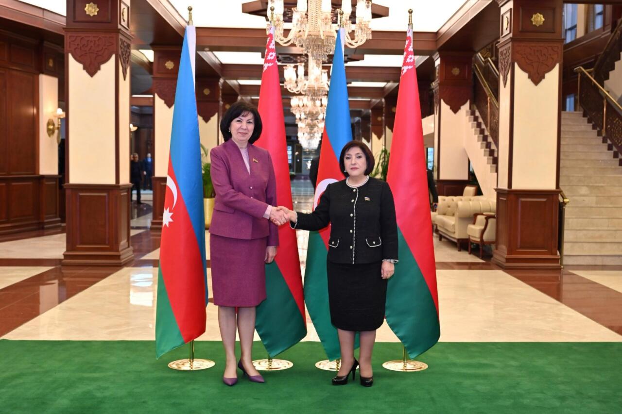 Sahibə Qafarova Natalya Koçanova ilə Azərbaycan-Belarus parlamentlərarası münasibətlərini müzakirə edib