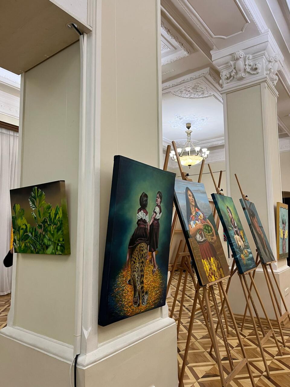 Le Salon des Artistes Français с Нигяр Нариманбековой в Париже