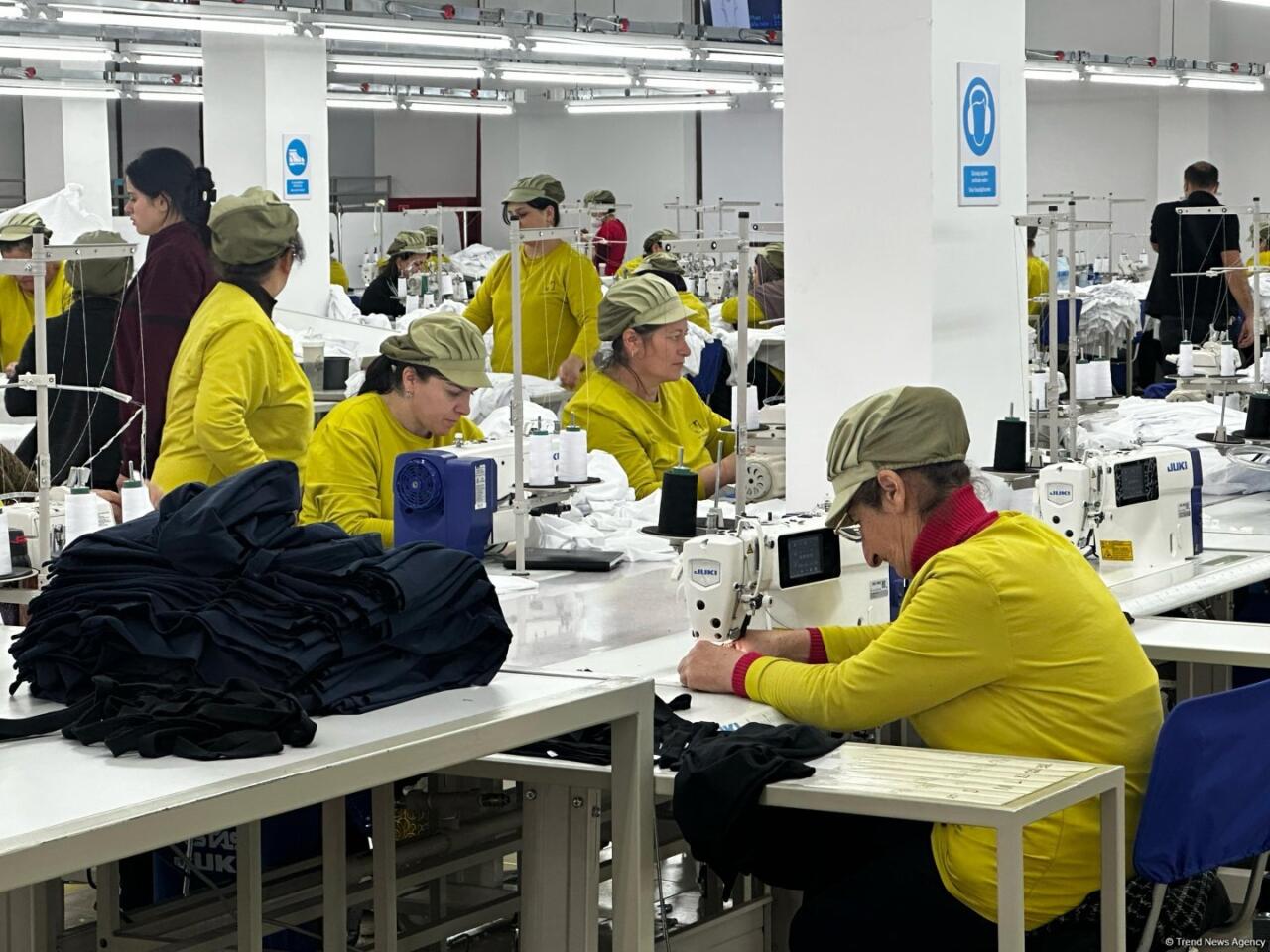 Ханкендинская швейная фабрика начнет производство ткани из местного сырья