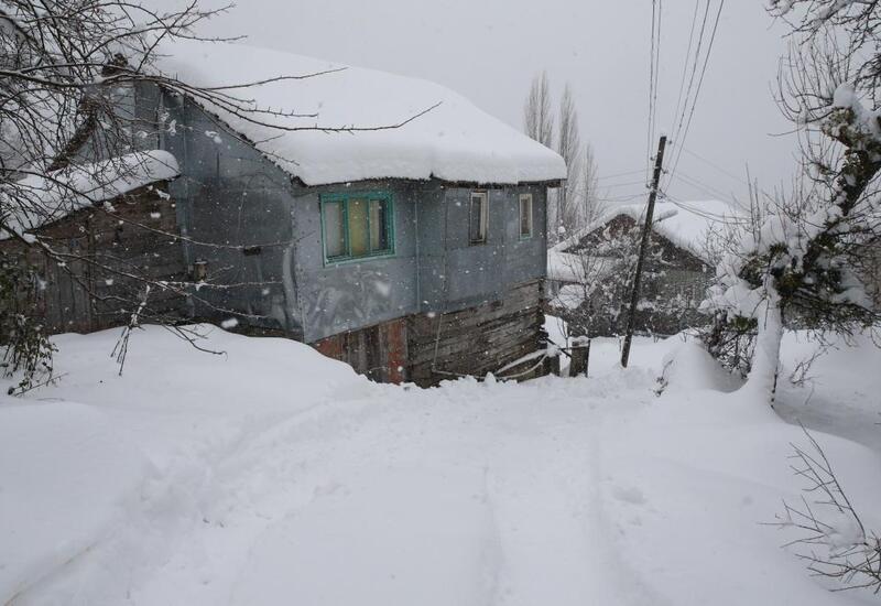 Высота снежного покрова достигла 1 метра