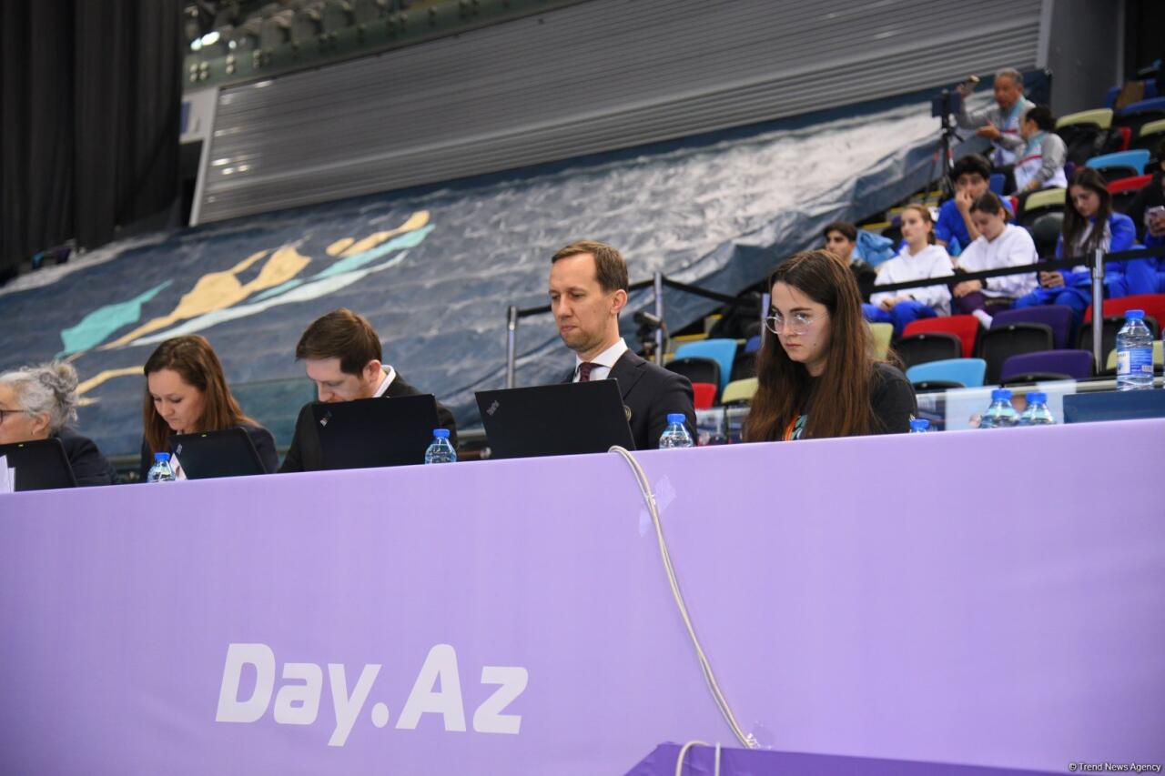 В Баку стартовал Кубок мира по прыжкам на батуте и тамблингу