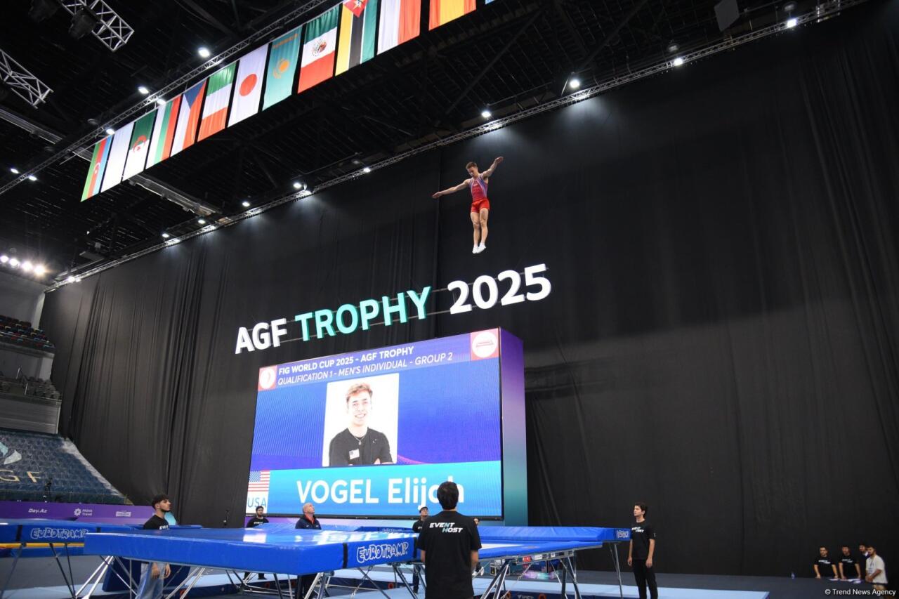 В Баку стартовал Кубок мира по прыжкам на батуте и тамблингу