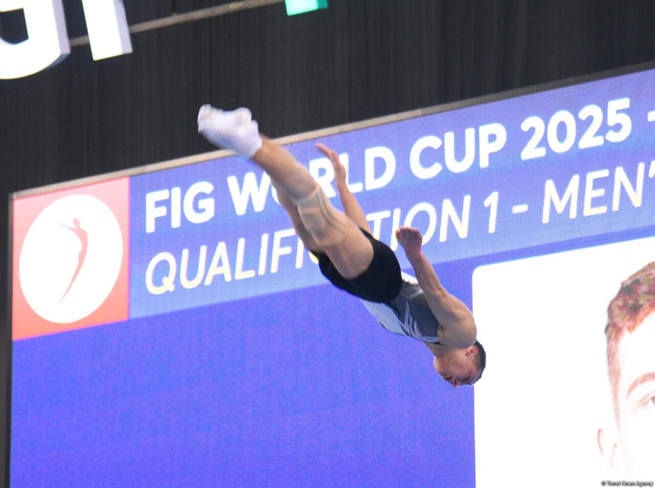 В Баку стартовал Кубок мира по прыжкам на батуте и тамблингу