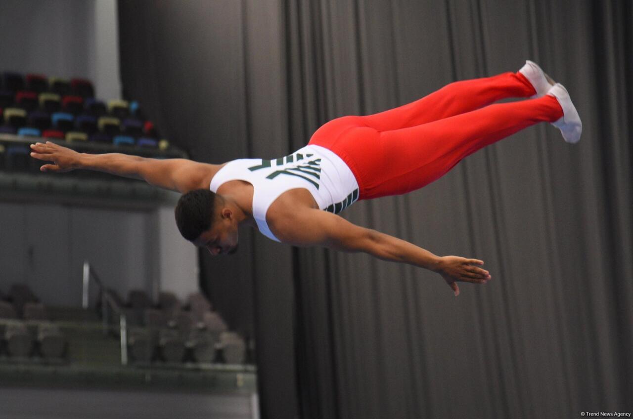 В Баку стартовал Кубок мира по прыжкам на батуте и тамблингу