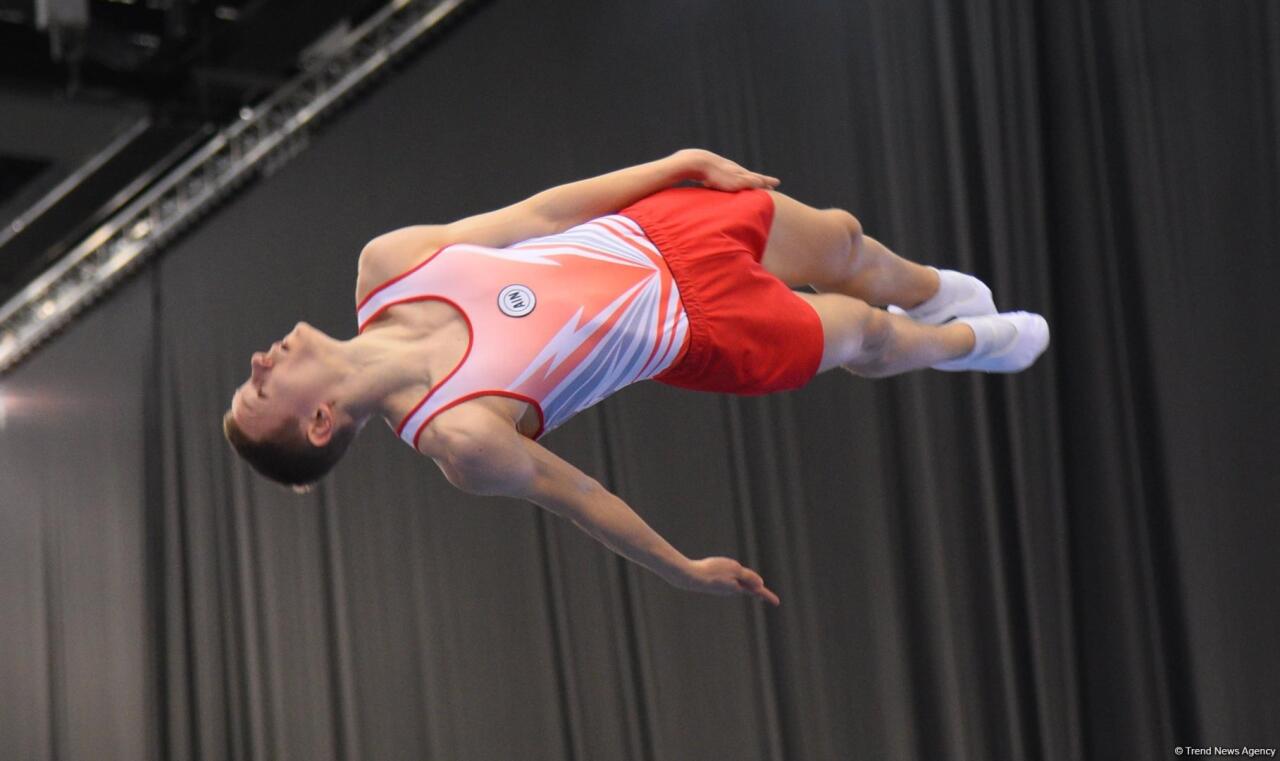 В Баку стартовал Кубок мира по прыжкам на батуте и тамблингу