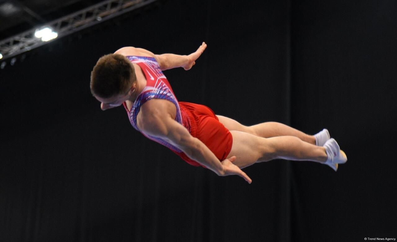 В Баку стартовал Кубок мира по прыжкам на батуте и тамблингу