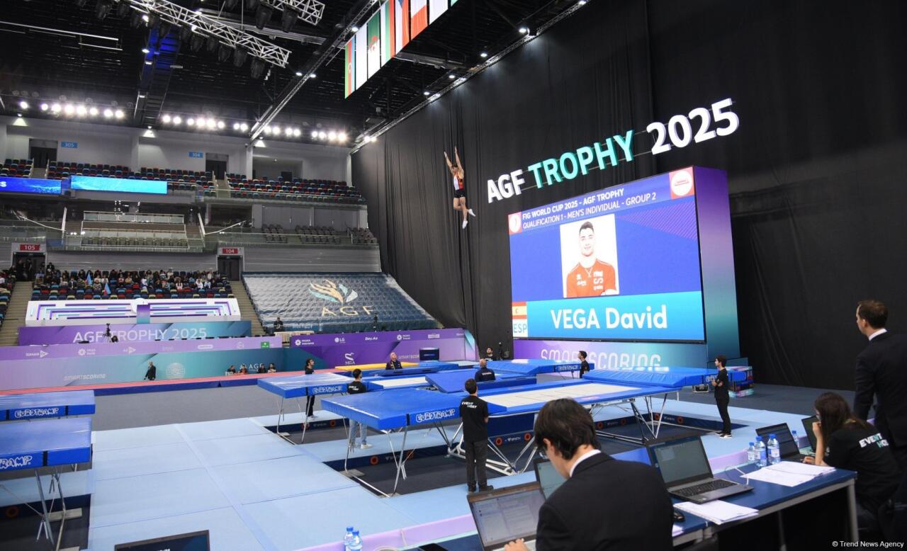 В Баку стартовал Кубок мира по прыжкам на батуте и тамблингу