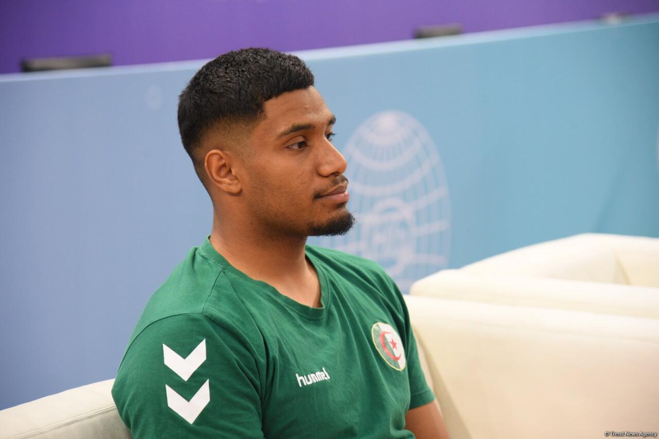 В Баку стартовал Кубок мира по прыжкам на батуте и тамблингу