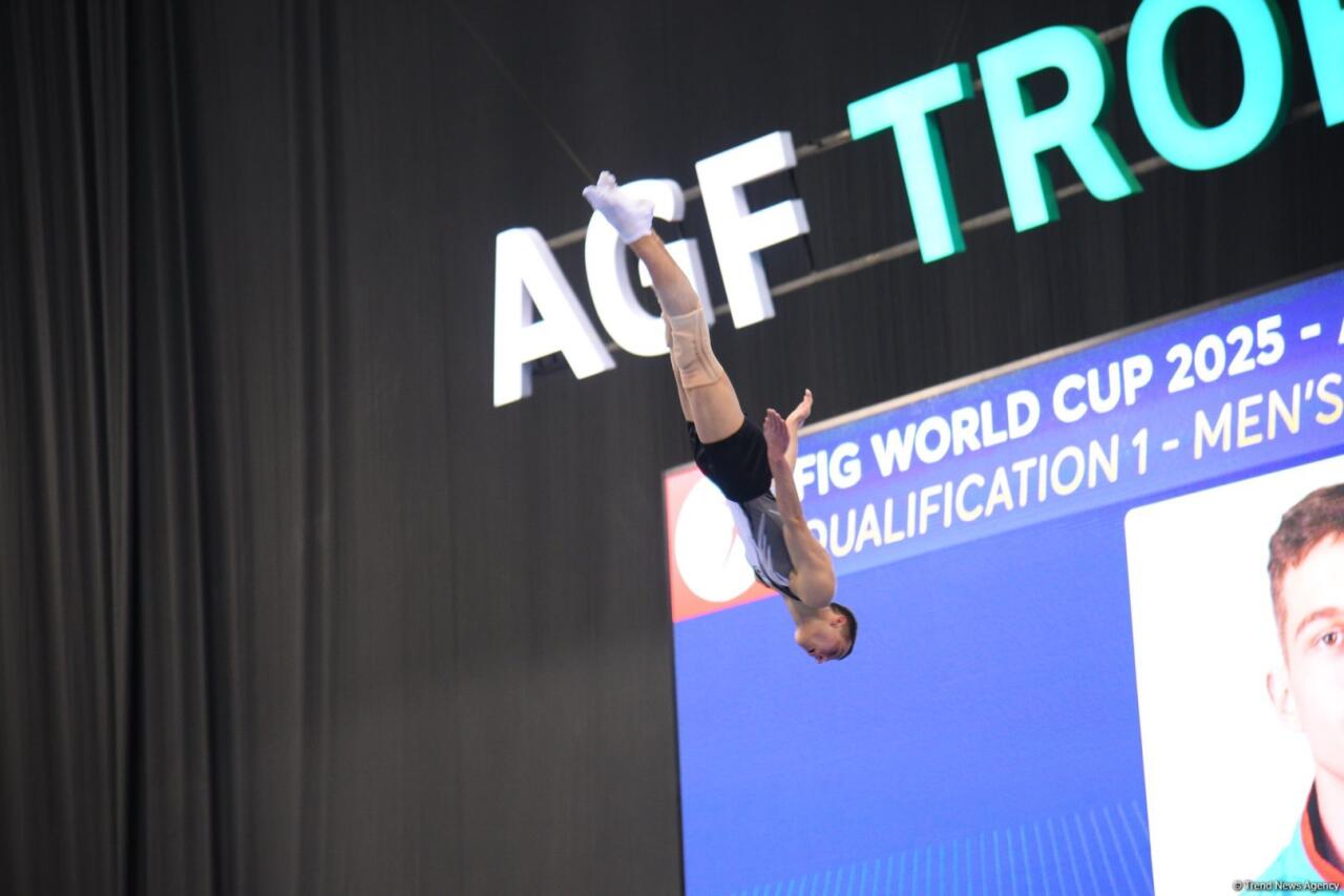 В Баку стартовал Кубок мира по прыжкам на батуте и тамблингу