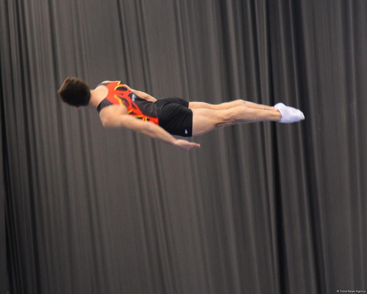 В Баку стартовал Кубок мира по прыжкам на батуте и тамблингу