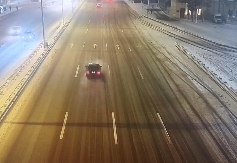 На Мардакянском шоссе снижен скоростной лимит