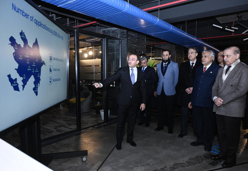 Pakistanın Baş naziri 7 saylı Bakı “ASAN xidmət” mərkəzinin fəaliyyəti ilə tanış olub