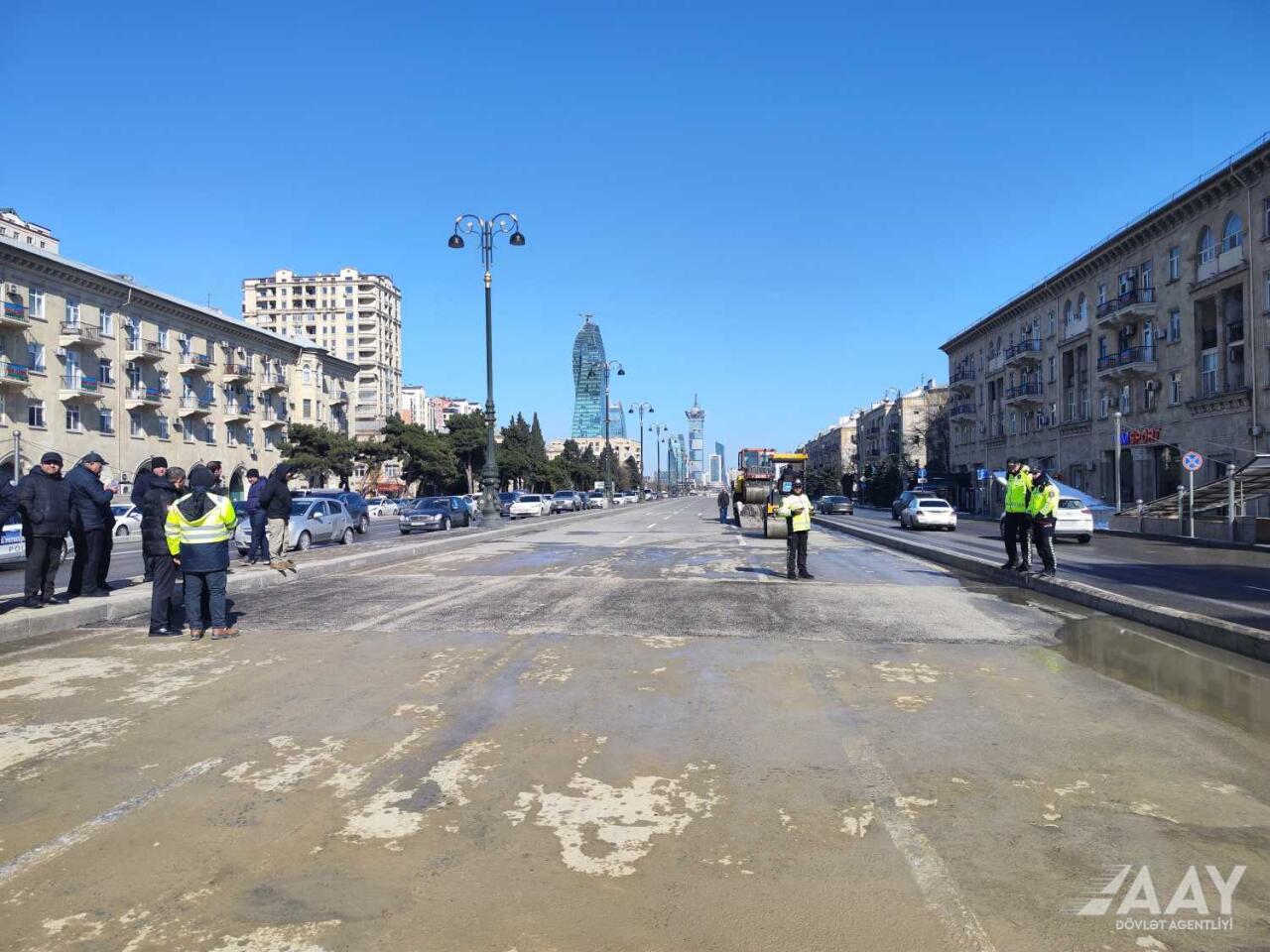 Heydər Əliyev prospektində avtonəqliyyat vasitələrinin hərəkəti bərpa olunub
