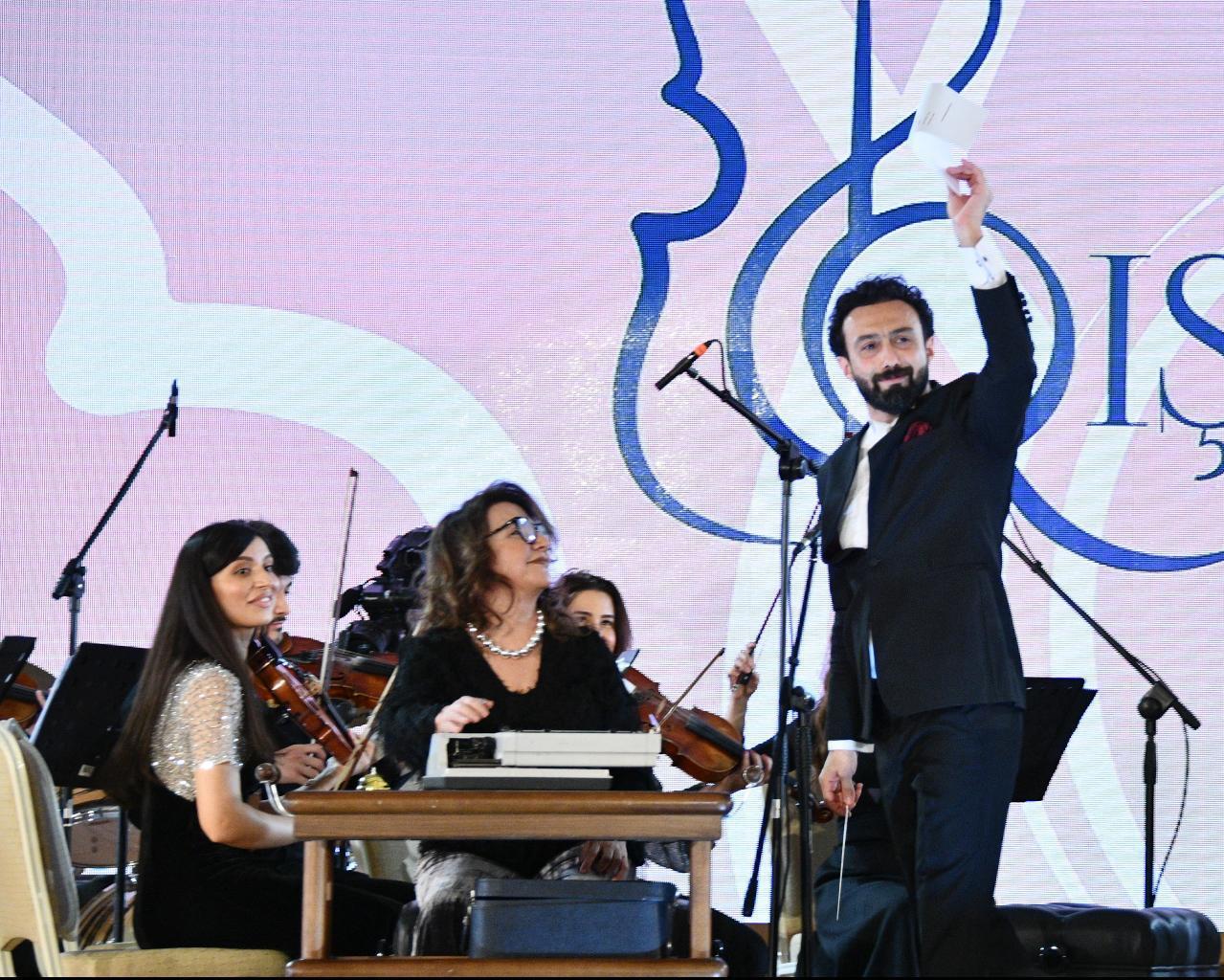 Когда погас свет на фоне величественных гор и потрясающей природы Габалы…