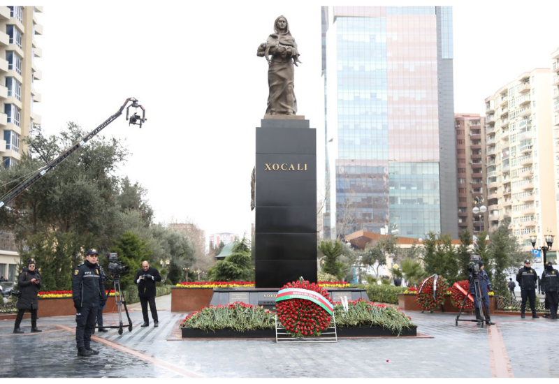 Руководство Минздрава Азербайджана почтило память жертв Ходжалинского геноцида