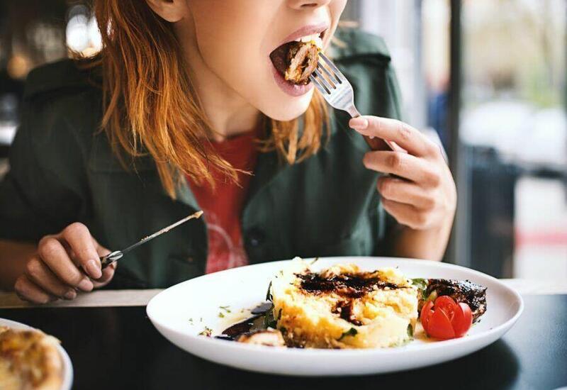 Sürətli yeməyin bu zərərləri var imiş