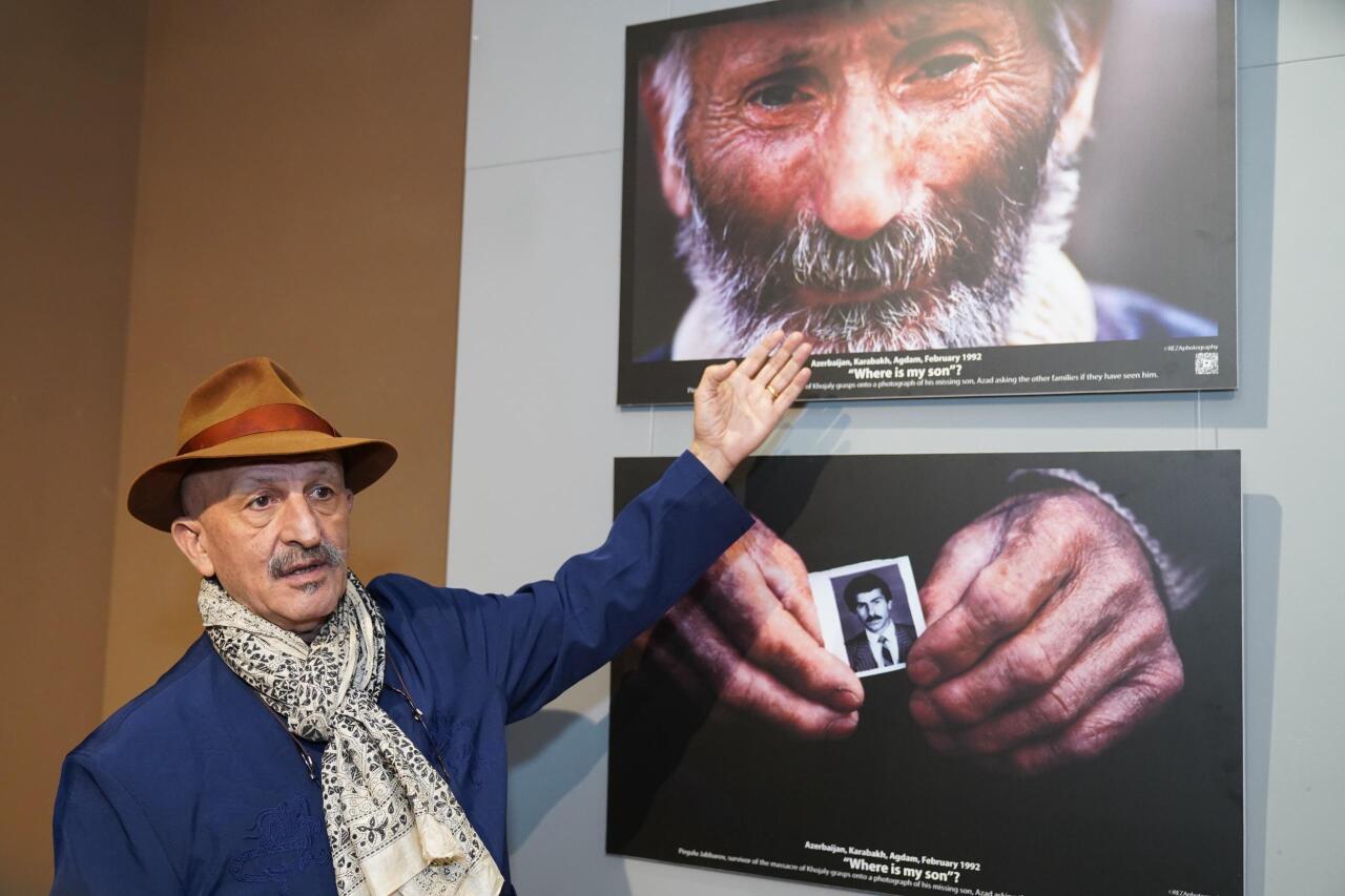 İçərişəhərdə Reza Deqatinin “Xocalı-Yaralı ruhlar” adlı sərgisi açılıb