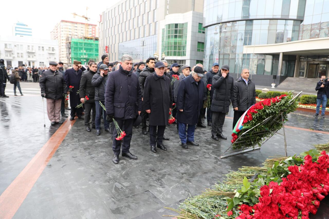 Коллектив Агентства интеллектуальной собственности Азербайджана почтил память жертв Ходжалинского геноцида