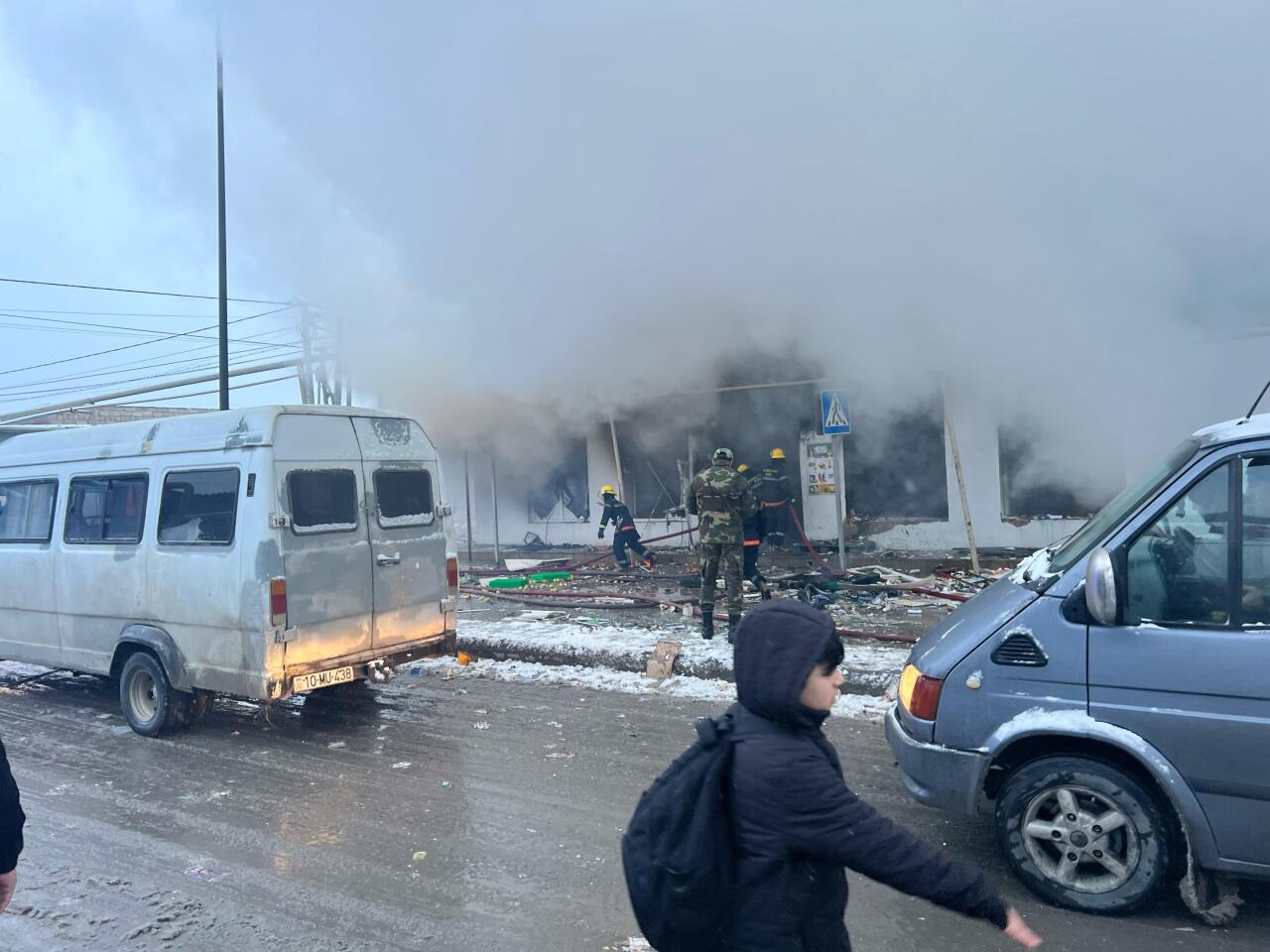 Взрыв в известном супермаркете в Баку,