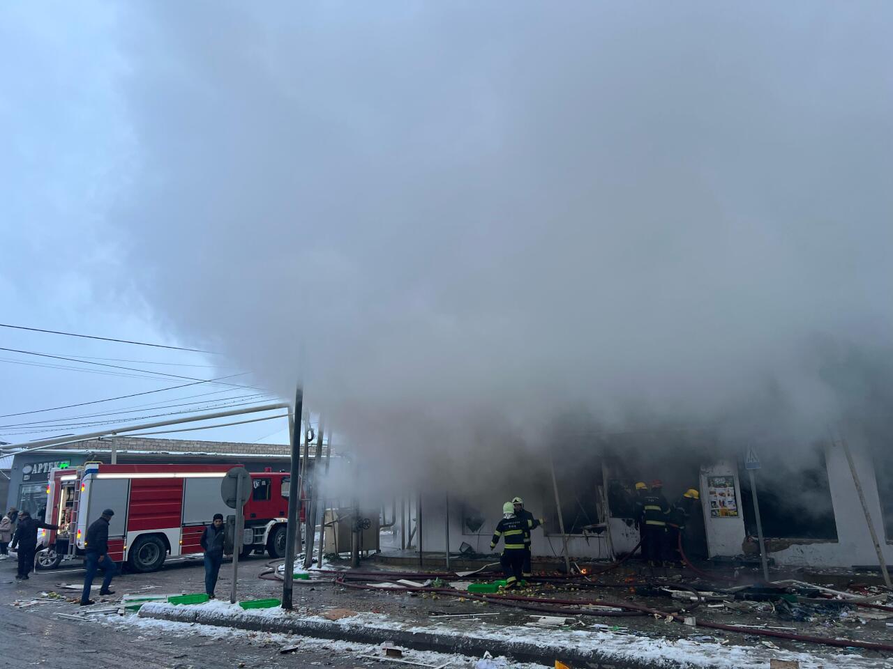 Взрыв в известном супермаркете в Баку,