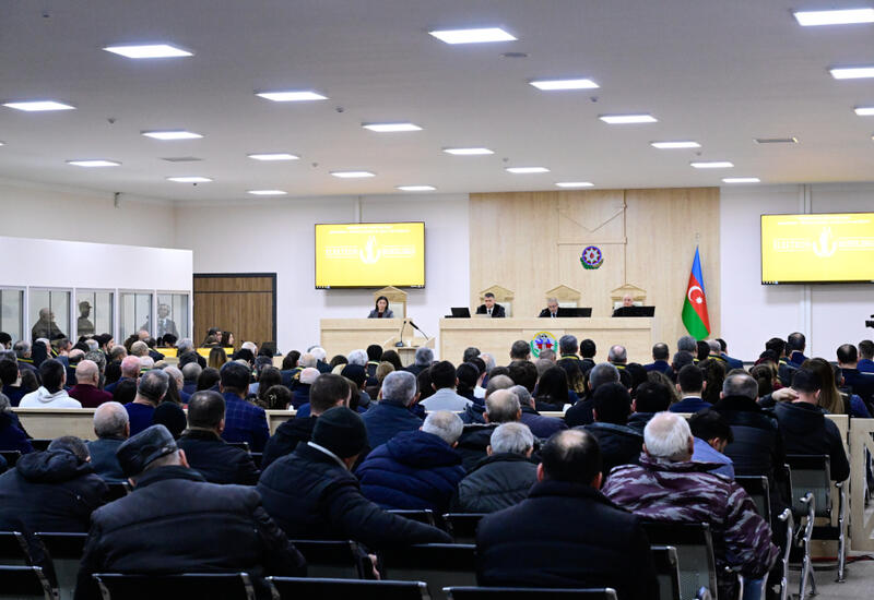 Sülh və insanlıq əleyhinə, müharibə və digər ağır cinayətlərdə təqsirləndirilən şəxslərin məhkəməsi keçirilir