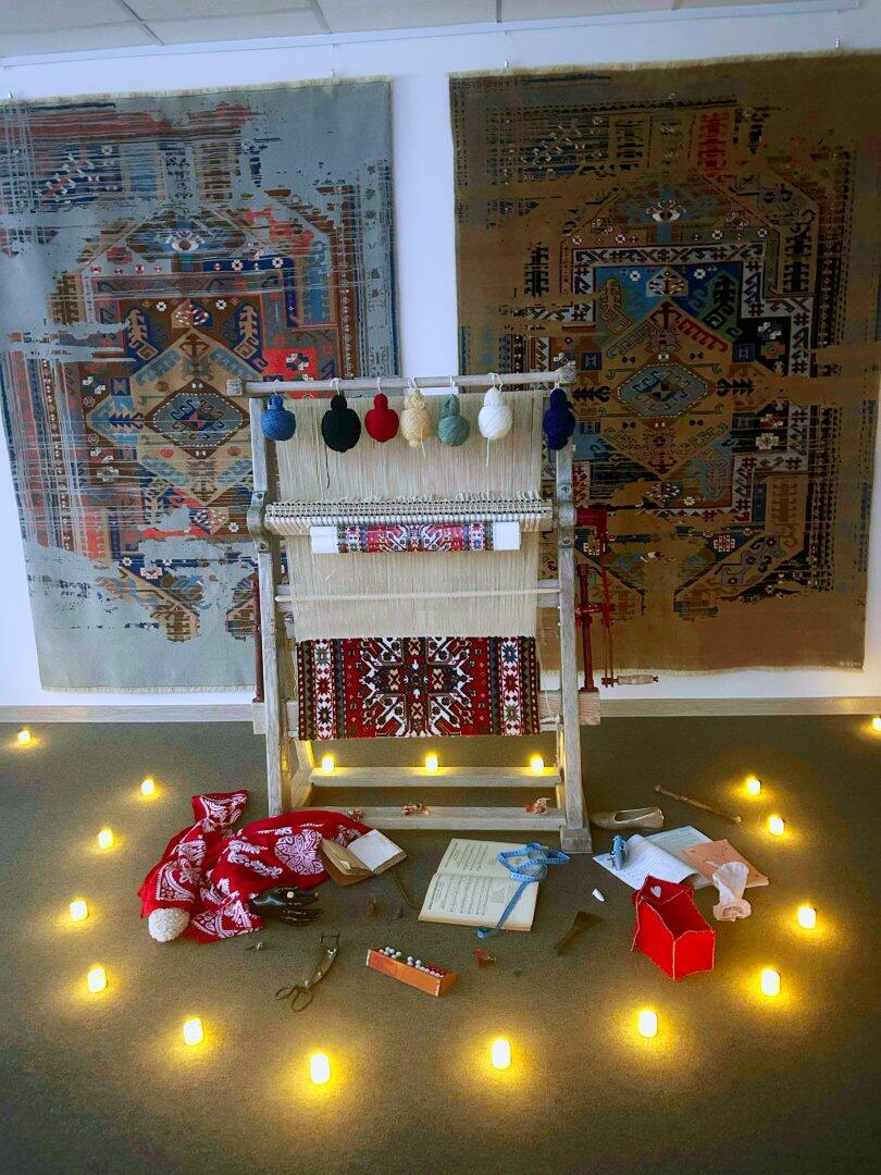 В Праге представили "Гармонию двух красот: азербайджанского ковра и чешского хрусталя"