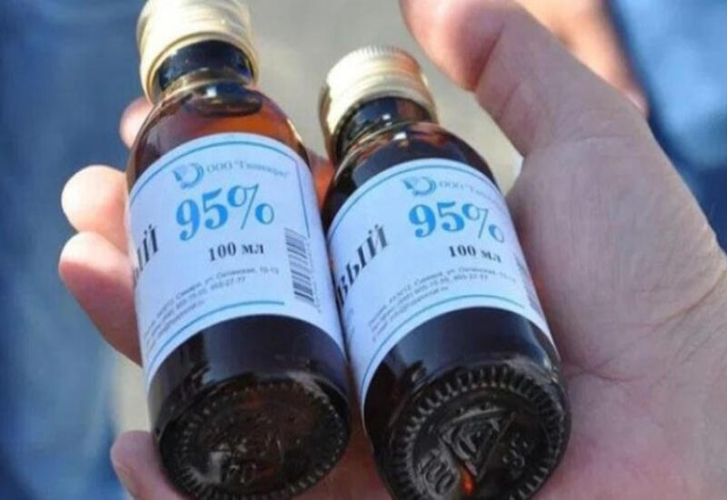 Bakıda ər-arvad metil spirtindən zəhərlənib öldü