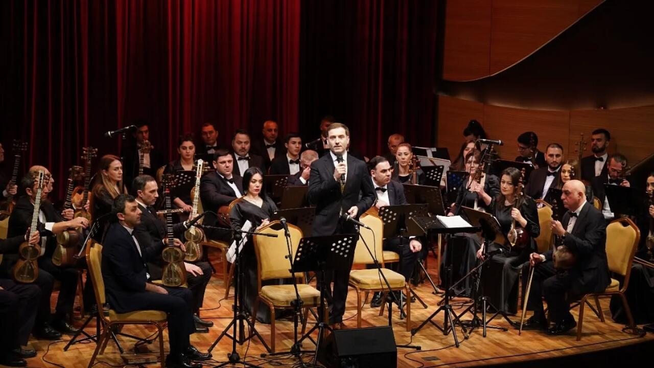 Почтение и любовь азербайджанской молодежи к мугаму