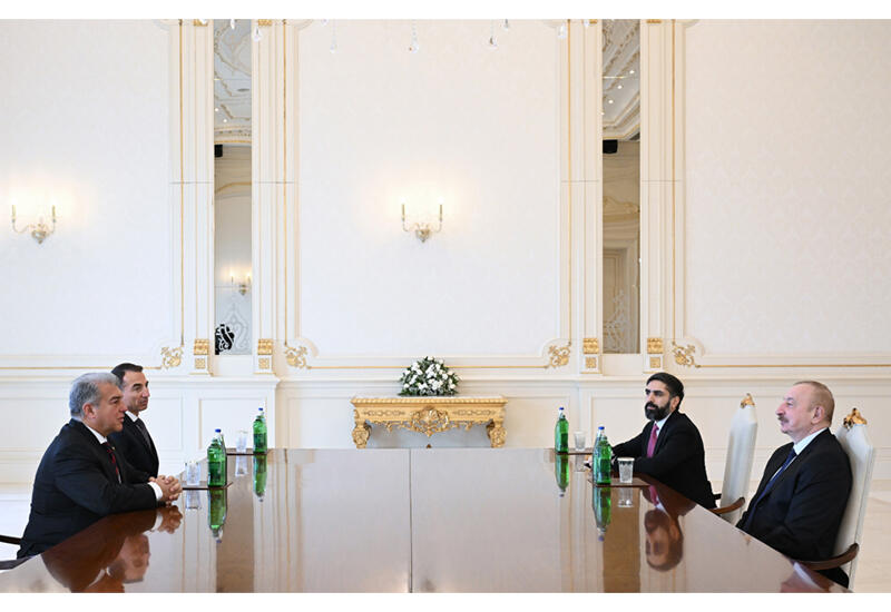 Prezident İlham ƏIiyev “Barselona” Futbol Klubunun prezidentini qəbul edib