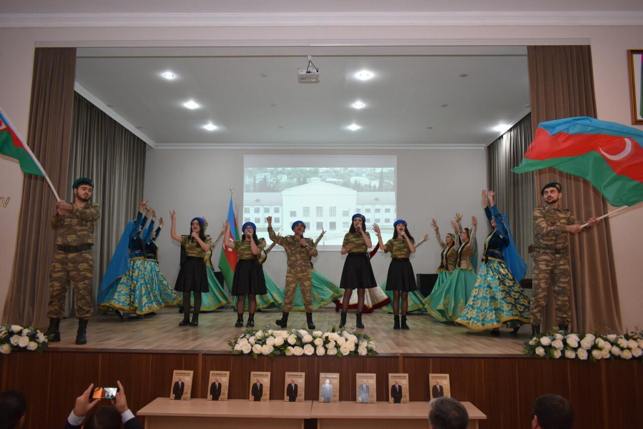 “Vətən müharibəsi tarixi – Şəxsiyyət faktoru” kitabının Yasamal rayonunda təqdimatı keçirildi