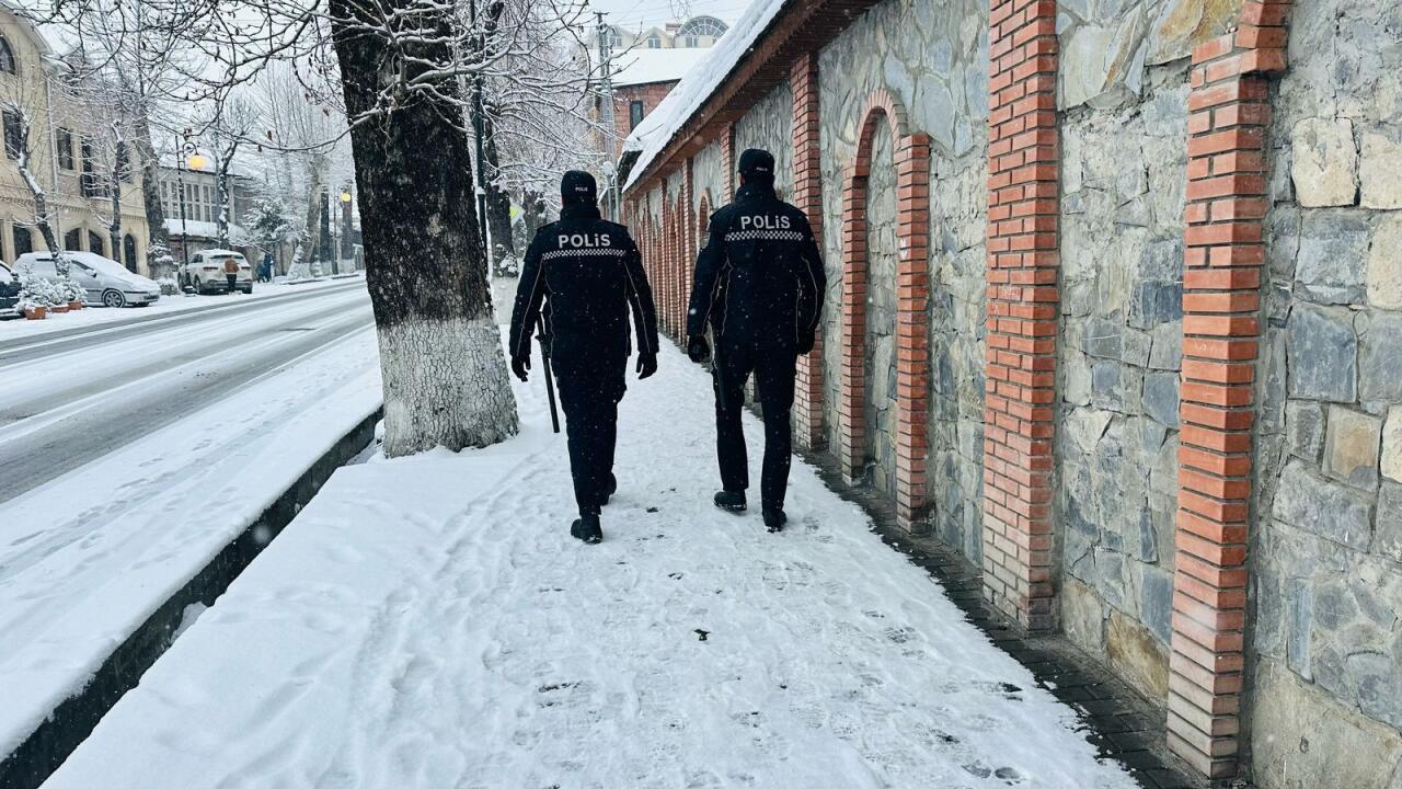 Bölgələrdə yollarda vəziyyət necədir?