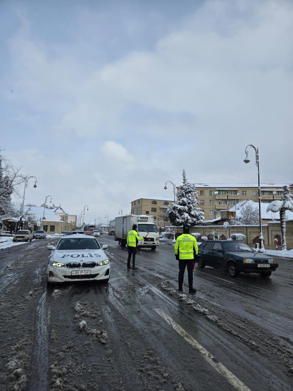 Bölgələrdə yollarda vəziyyət necədir?
