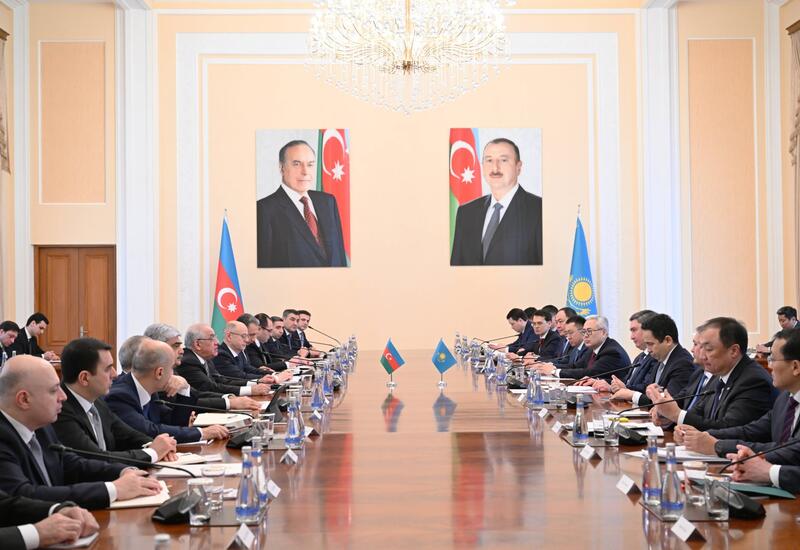 Azərbaycan və Qazaxıstan arasında dəmir yolu ilə tranzit daşımaları 33 faiz artıb