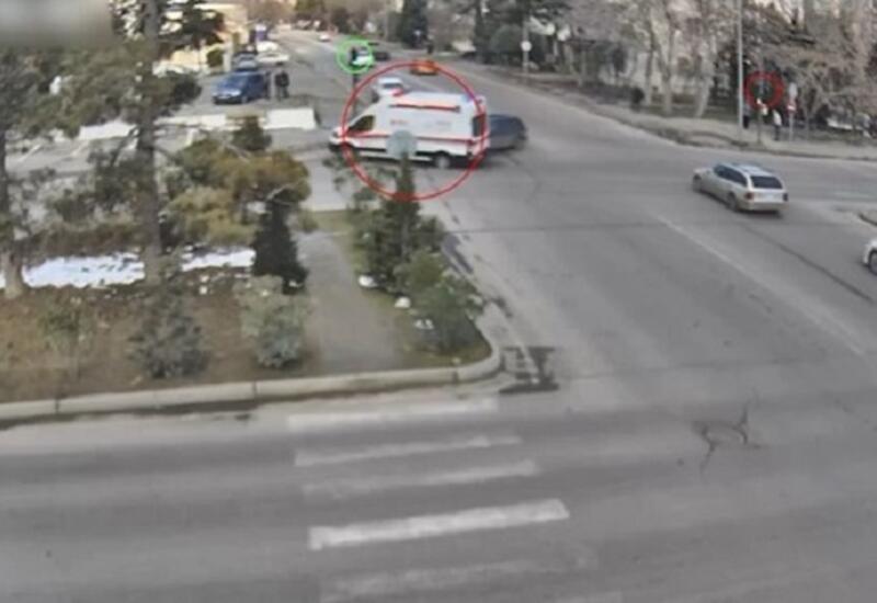 Обращение к водителям в связи с аварией с участием скорой